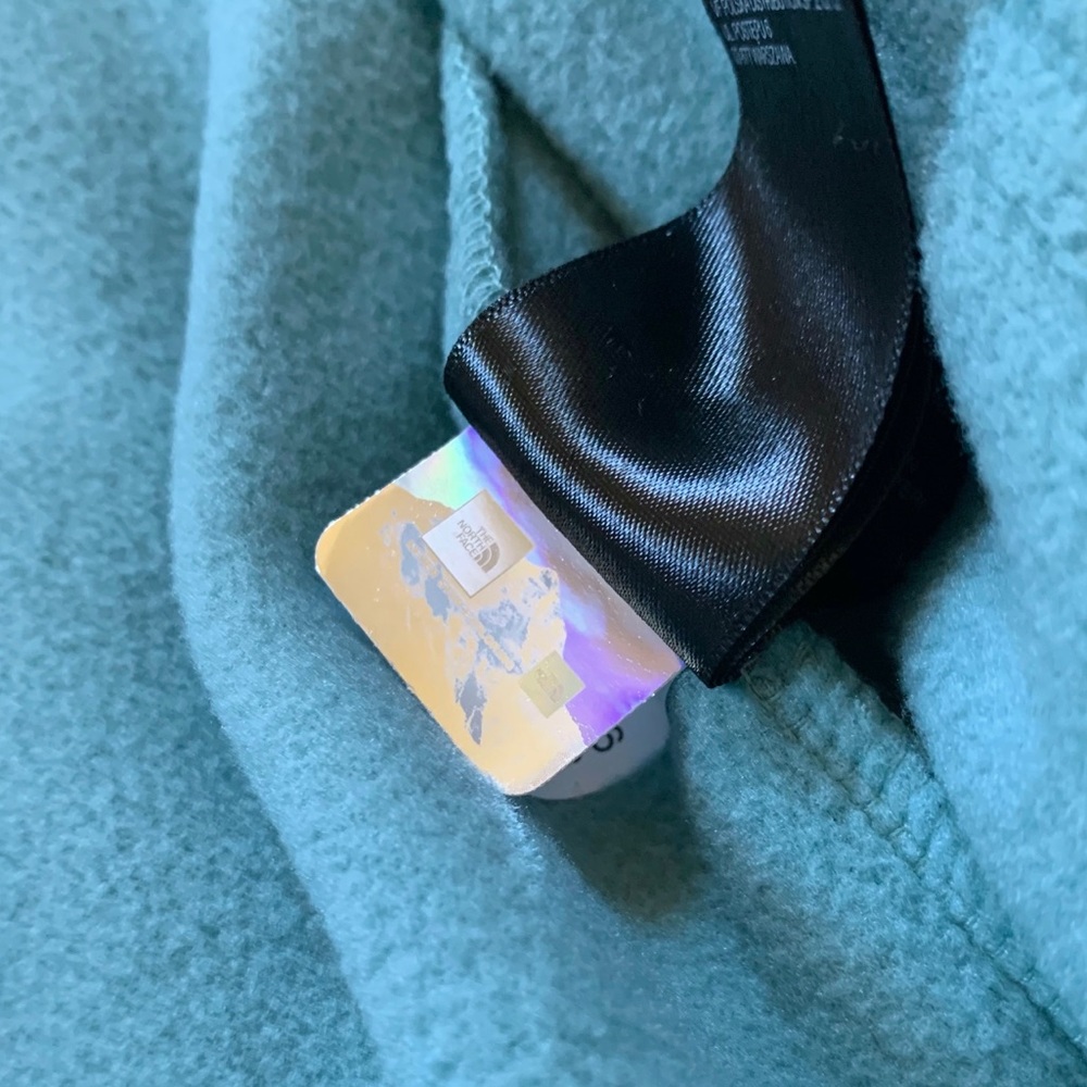 The North Face Women’s 300 Tundra Full Zip Fleece Jacket - Picture 5 of 6